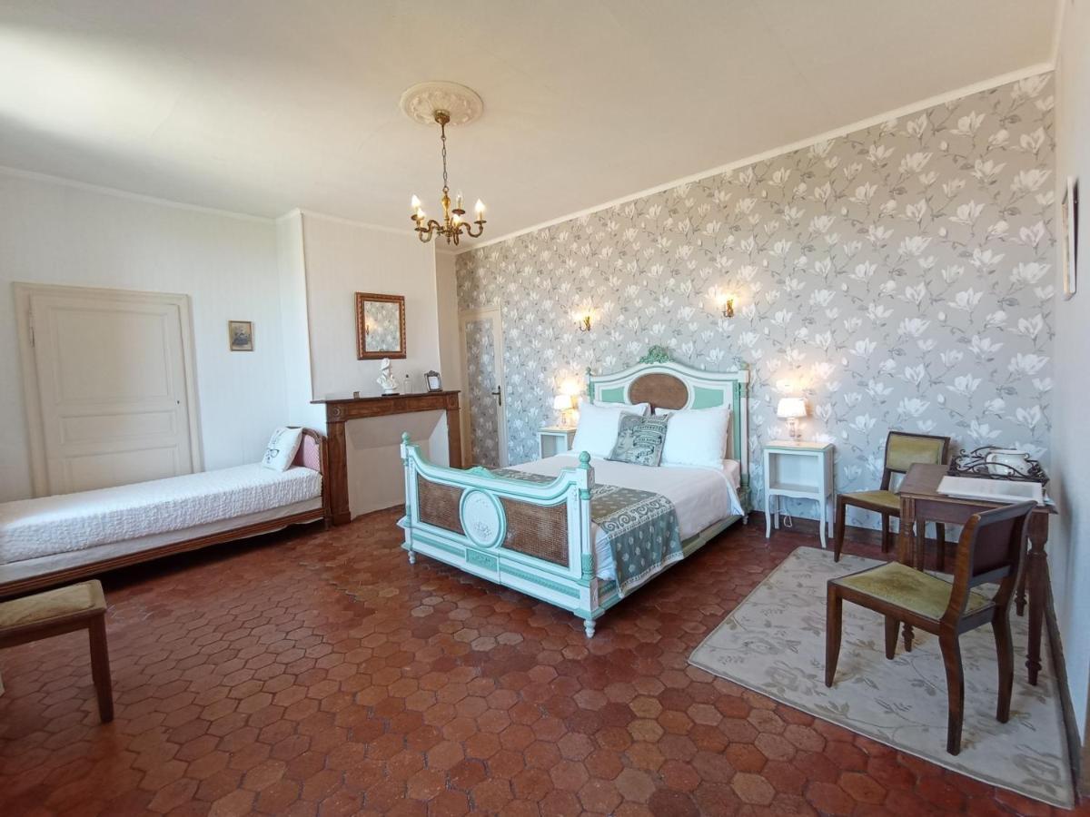 Chateau Latour Fours  Екстер'єр фото