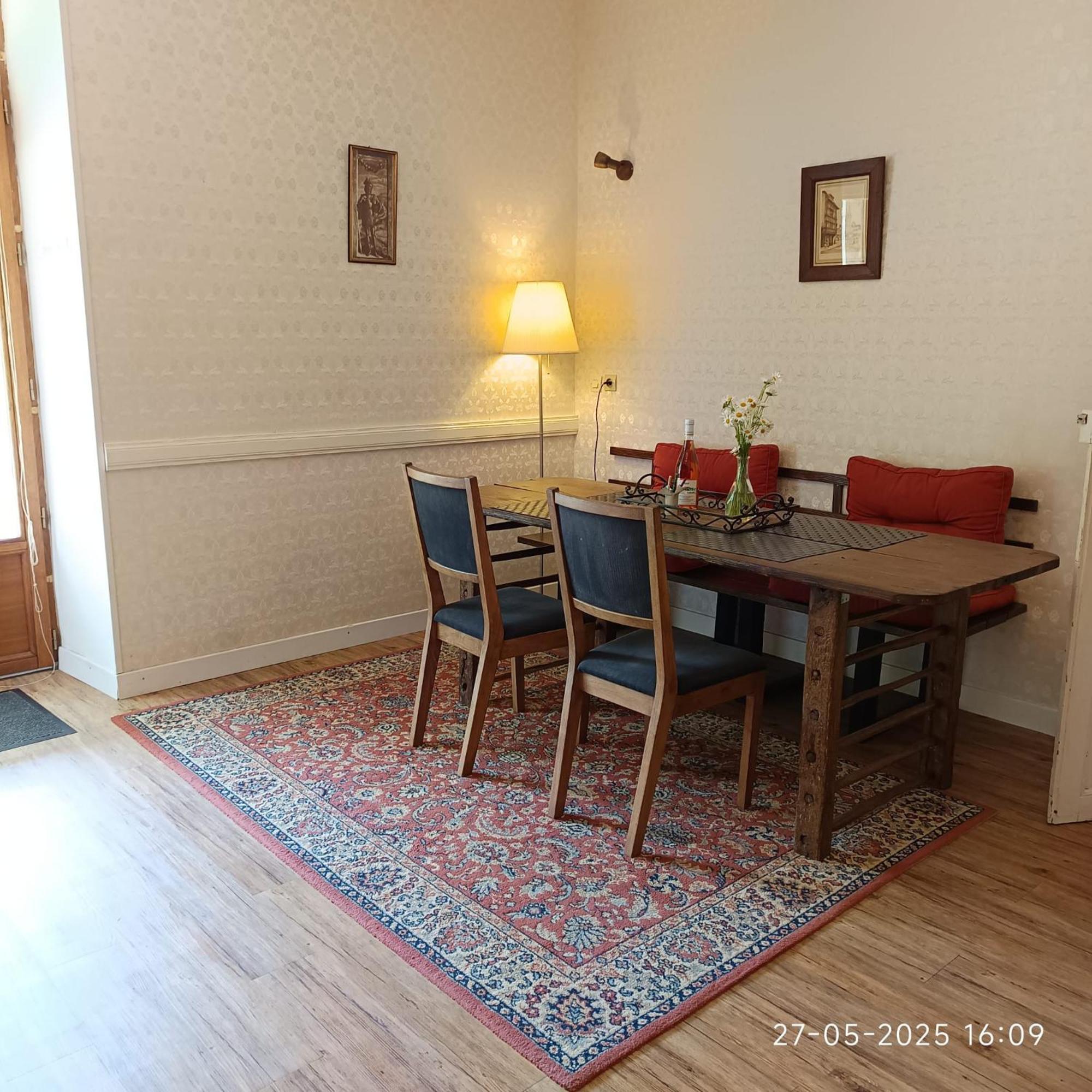 Chateau Latour Fours  Екстер'єр фото