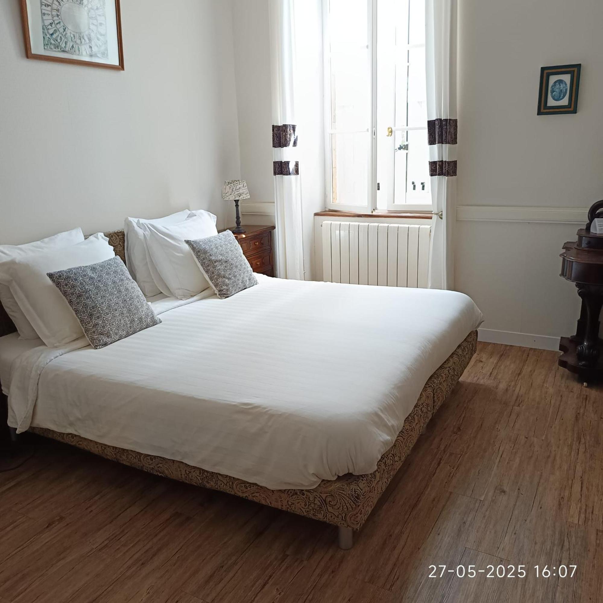 Chateau Latour Fours  Екстер'єр фото